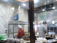 -白翔甜食店
