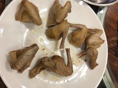 白切乳鸽-石岐乳鸽村(南海第三分店)