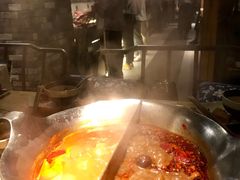 台式麻辣锅-湊湊火锅·茶憩(杭州湖滨银泰in77店)