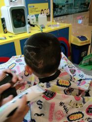 -趣哆剪儿童理发(奥山世纪城店)