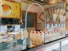 面包甜点陈列柜-吴酥生宫廷酥饼(玉兰路店)