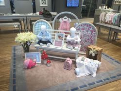 -丽婴房(七莘路店)