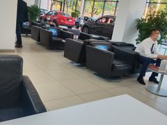 -上海宝信宝马4S店