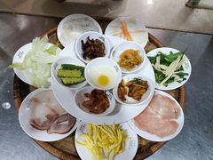 -桥香园云南过桥米线(金马碧鸡店)