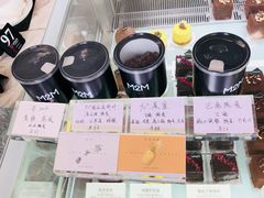 -UNI UNI(环亚凯瑟琳店)