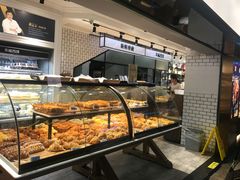 面包甜点陈列柜-幸福西饼面包茶饮(车公庙店)