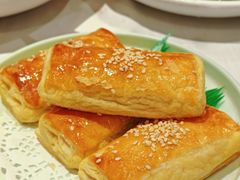 蜜汁叉烧酥-上海1号私藏菜(静安店)