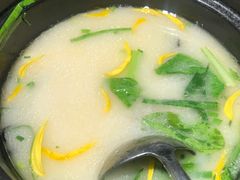 云南过桥米线-云海肴·汽锅鸡·云南菜(美罗城店)