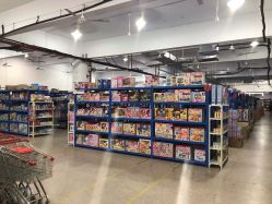 -逝水玩具折扣店