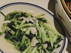 -八府香鸭·啫啫煲(华山路店)