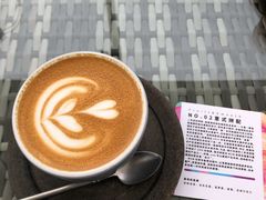 -UNI UNI(环亚凯瑟琳店)