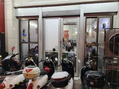 -周良天山牛杂城(天山路总店)