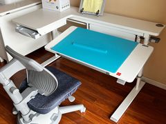 -康朴乐儿童学习桌椅(蓝色港湾店)