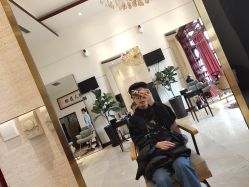 -Hello Lady发型设计