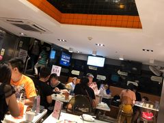 -新大咀港式茶餐厅(宝山万达店)