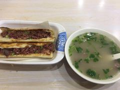 -多嘴驴驴肉火烧(鼓楼西街店)