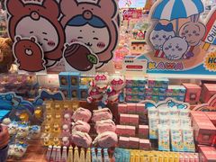 -名创优品(山东青岛华润万象城店)