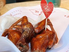脆皮乳鸽-鸽子侯·家宴·平价海鲜(绿地店)