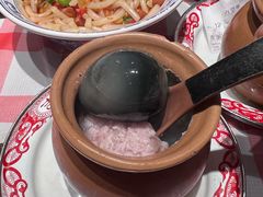 皮蛋肉饼瓦罐汤-乐乐大排档·30年老字号(浙江路店)