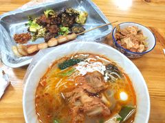 -二钢串叔麻辣烫(华龙大厦店)