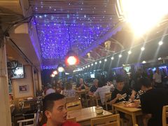 -J Daeng Seafood