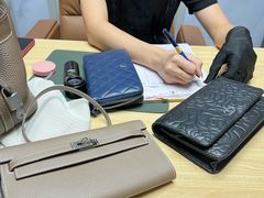 -聚云奢二手奢侈品黄金手表包包回收·中古店(三里屯总店)