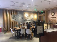 手工制作区-覔书店(壹方城店)