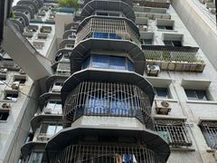 -白象居