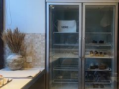 -VERIE BAKEHOUSE