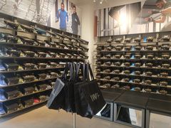 -UNDER ARMOUR(新燕莎奥莱店)