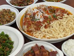 -湖南人家湘菜馆(镇江路店)