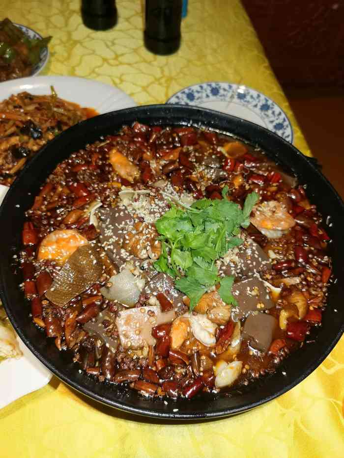 红红烤鸭店(太仆寺街店)-"一鸭四吃,最好吃的就属图三那个糖山楂鸭皮.