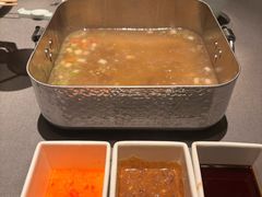 -左庭右院鲜牛肉火锅黑金店(陆家嘴中心店)
