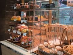 面包甜点陈列柜-巴黎贝甜(国贸店)