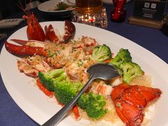 蒜蓉蒸龙虾-维园悦谱·海派家常菜(乌鲁木齐南路店)