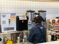 -CoCo都可(湖滨银泰店B区店)