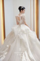 -艾朵婚纱