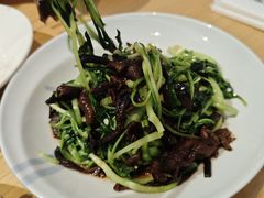 -关东小磨东北菜(上海长风大悦城店)