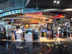 -中免(澳门机场免税店)