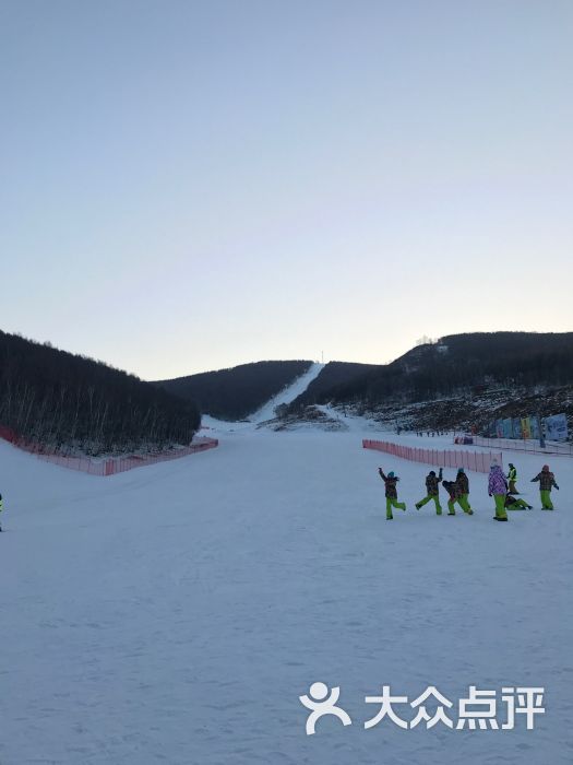 多乐美地滑雪场游乐设施图片 - 第3张