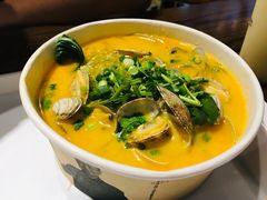 -何记花甲(海岸城旗舰店)