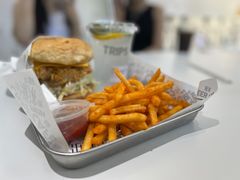 -TRIPS BURGER(大钟寺店)