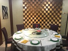 包厢-府苑美食(政七街店)