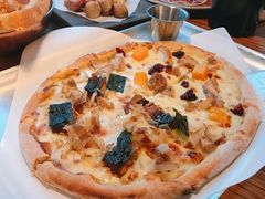 -I HOLIC艾豪丽披萨(KKone店)