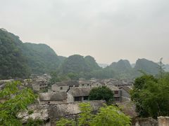 -高荡千年布依古寨旅游景区