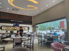 -覃记海鲜美食餐厅