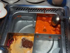 -海底捞火锅(宝龙广场夜宵主题店)