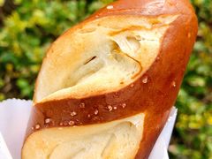 碱水面包-啊噗吐呦现场烘焙(麦凯乐店)