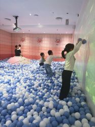 -奈尔宝·儿童乐园·亲子餐厅(华采天地店)