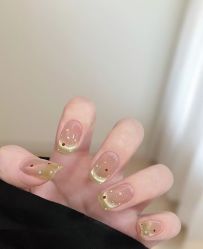 -悦指间美甲美睫